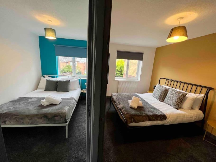 3 Bedroom House With Parking 맨체스터 외부 사진